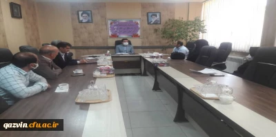 جلسه ی شورای دانشجویی و تربیت بدنی با موضوع ساماندهی سالن ورزشی برگزار شد.