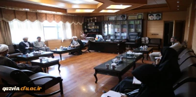 به مناسبت گرامیداشت هفته ی قوه قضاییه:

دیدار هیات رییسه ی دانشگاه فرهنگیان استان قزوین با رییس کل دادگستری استان