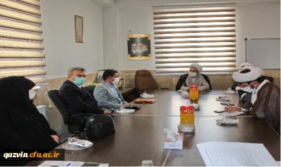 در راستای اجرایی کردن تفاهم نامه دانشگاه فرهنگیان با حوزه علمیه در استان قزوین صورت گرفت:

دیدار هیات رییسه دانشگاه فرهنگیان استان قزوین با مدیریت حوزه علمیه خواهران استان