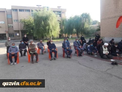 مراسم سوگواری اباعبدالله الحسین (ع) با شرکت کارکنان دانشگاه برگزار شد. 2