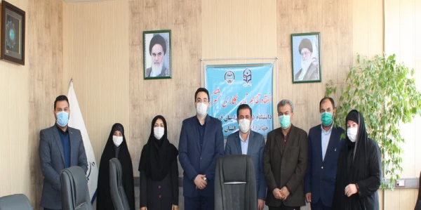 دنبال تفاهم نامه نمادین نیستیم : هدف دانشگاه، اصلاح سبک زندگی دانشجو معلمان به سوی سبک ایرانی – اسلامی است. 3