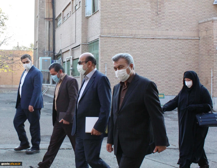 معلمی که از این دانشگاه، دانش آموخته می شود معادلی در دانشگاه های دیگر ندارد. 4