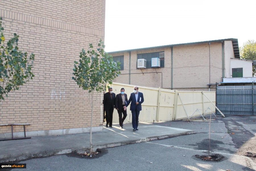 معلمی که از این دانشگاه، دانش آموخته می شود معادلی در دانشگاه های دیگر ندارد. 6