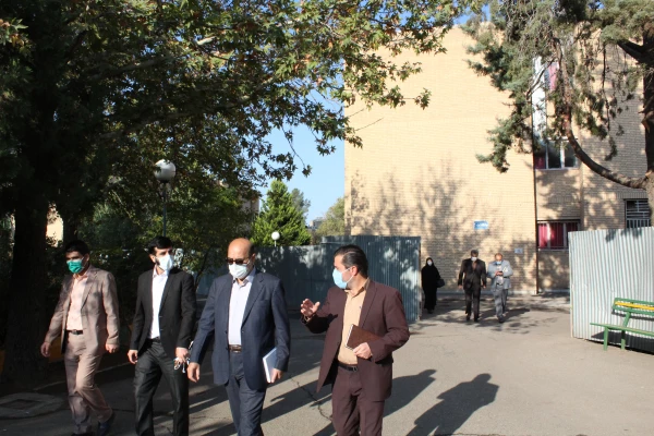 معلمی که از این دانشگاه، دانش آموخته می شود معادلی در دانشگاه های دیگر ندارد. 12