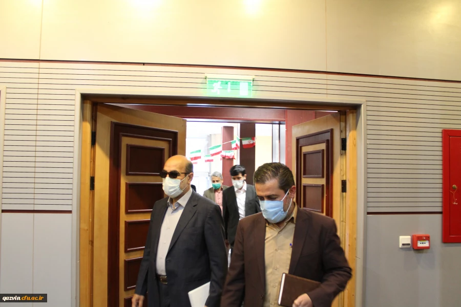 معلمی که از این دانشگاه، دانش آموخته می شود معادلی در دانشگاه های دیگر ندارد. 13