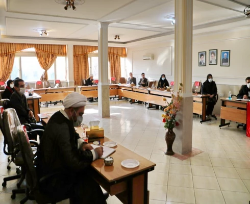 برگزاری نشست هم اندیشی اساتید با حضور مدیر کل آموزش و پرورش استان 2