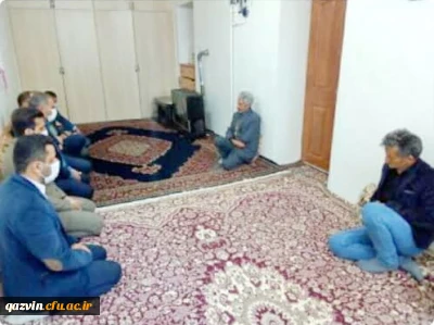 در پی درگذشت دانشجو معلم پردیس شهیده بنت الهدی صدر قزوین:

حضور هیات رییسه دانشگاه فرهنگیان قزوین در منزل خانواده کاظم لو جهت عرض تسلیت 