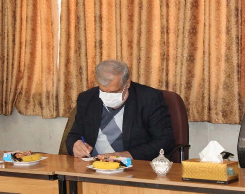 توسعه کیفی و کمی دانشگاه فرهنگیان در گرو حمایت خیرین است. 9