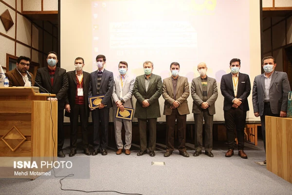 تیم دانشگاه فرهنگیان استان قزوین، مقام نخست مسابقات مناظرات دانشجویی استان را کسب کرد.  6