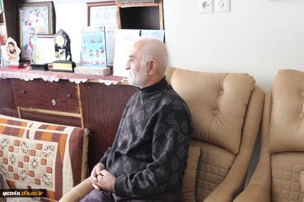 صبر و استقامت، ویژگی اصلی مادران و همسران شهدا  است.
 2