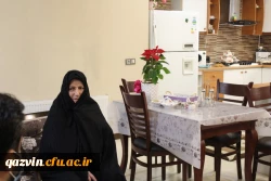 صبر و استقامت، ویژگی اصلی مادران و همسران شهدا  است.
 2