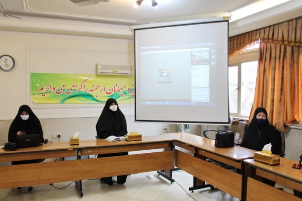 جایگاه زن در مبانی انقلاب اسلامی ایران، والا و رفیع است. 6