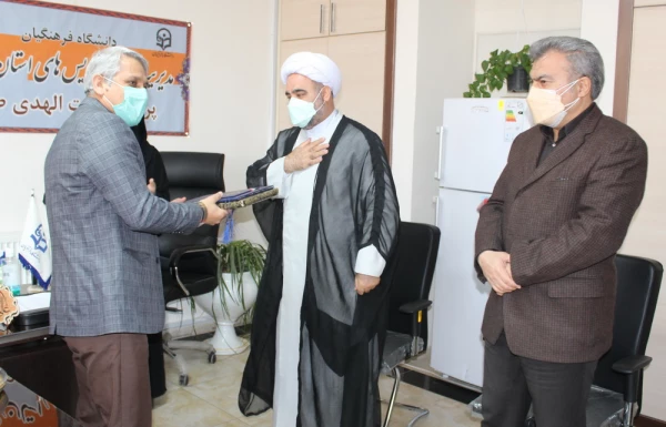 آیین تکریم و معارفه مدیر گروه آموزشی علوم تربیتی پردیس شهیده بنت الهدی صدر 7