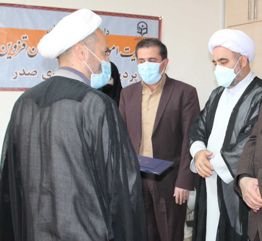 آیین تکریم و معارفه مدیر گروه آموزشی علوم تربیتی پردیس شهیده بنت الهدی صدر 8