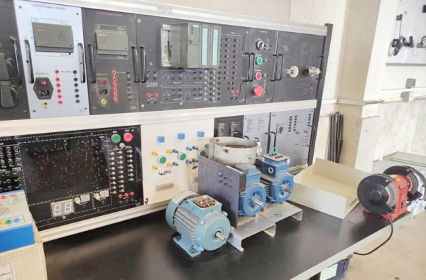 اجرای طرح "هر معلم، یک مهارت" نقطه عطف تعامل دانشگاه فرهنگیان با مراکز فنی و حرفه ای است. 2