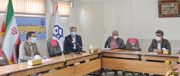 شورای آموزشی به مدیریت سرپرست امور پردیس ها برگزار گردید. 3