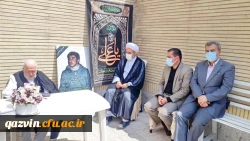 تکریم جایگاه اساتید پیشکسوت و بهره گیری از تجارب آنان، اصل موکد است. 4