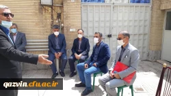 تکریم جایگاه اساتید پیشکسوت و بهره گیری از تجارب آنان، اصل موکد است. 5