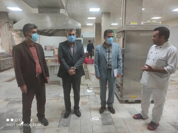 طبخ و توزیع 2000 پرس غذای گرم بین نیازمندان به همت بسیج دانشجویی دانشگاه فرهنگیان استان قزوین 2