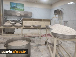 طبخ و توزیع 2000 پرس غذای گرم بین نیازمندان به همت بسیج دانشجویی دانشگاه فرهنگیان استان قزوین 4
