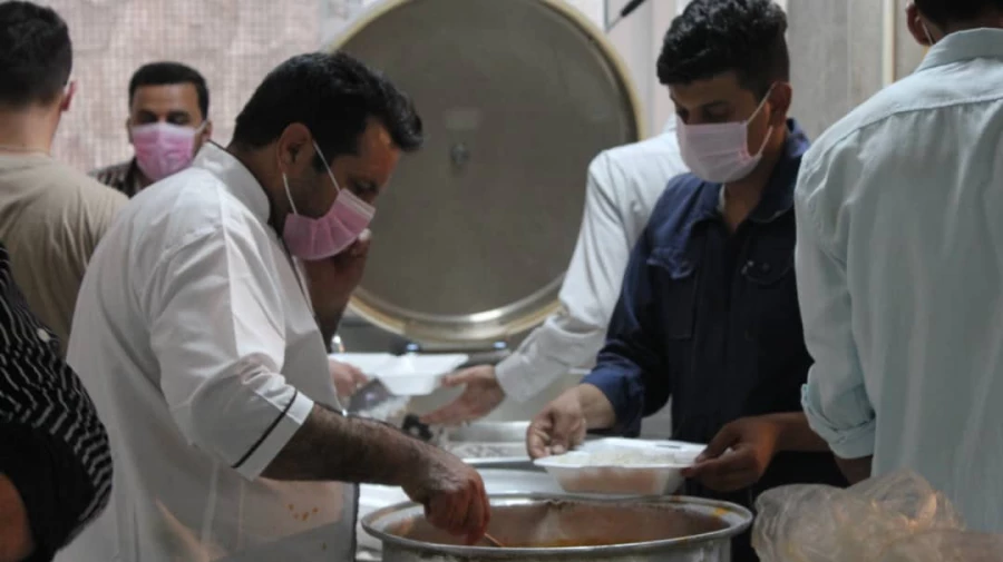 طبخ و توزیع 2000 پرس غذای گرم بین نیازمندان به همت بسیج دانشجویی دانشگاه فرهنگیان استان قزوین 5