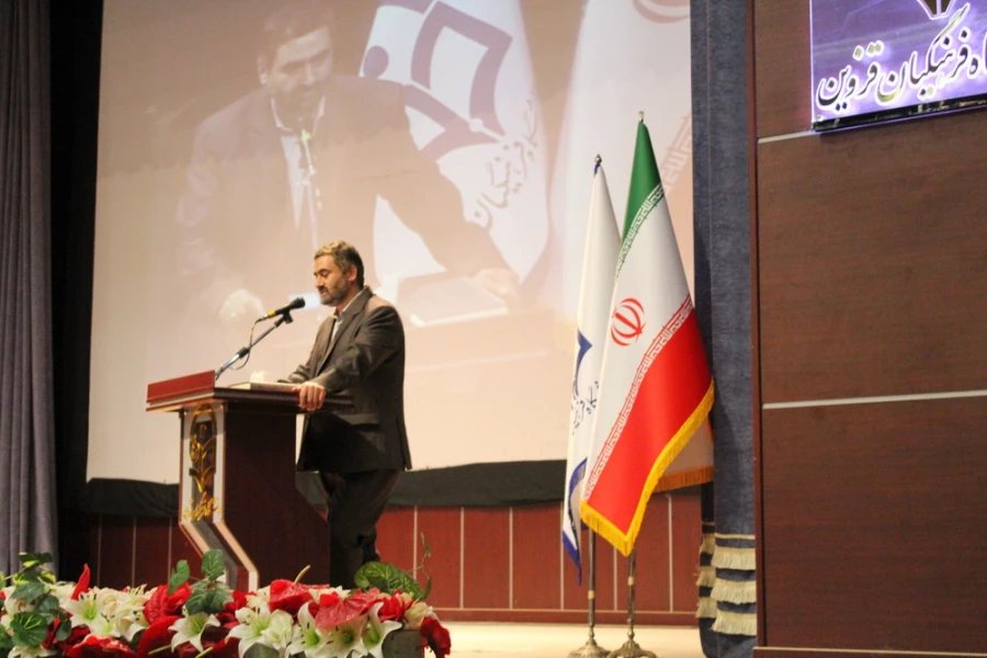 استادان ضمن رعایت استانداردهای آموزشی، فضای روانی مطلوبی را جهت ادامه آموزش مجازی مهارت آموزان فراهم نمایند. 4