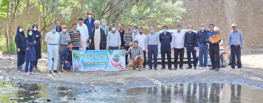 پاکسازی طبیعت از زباله به همت کارکنان دانشگاه فرهنگیان استان قزوین