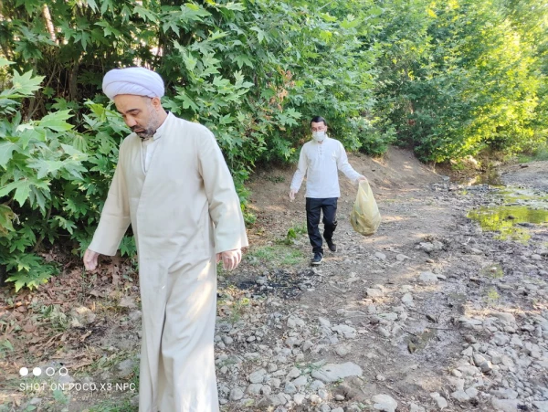 اجرای برنامه پاکسازی طبیعت از زباله 7