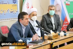 رییس جمهور اصلح از رنگ مردم دور نمی شود، با مردم و کنار مردم است. 3