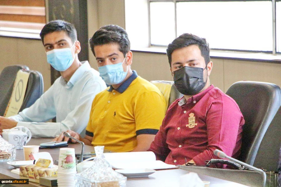 همکاری سه جانبه دانشگاه فرهنگیان استان قزوین با اداره کل آموزش و پرورش و بسیج دانشجویی استان در زمینه توسعه فعالیت های جهادی تربیتی دانشجویی 8