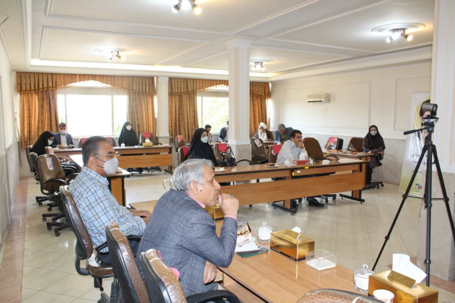 کرسی نقد و بررسی "نقد برنامه درسی دانشگاه فرهنگیان برای تربیت معلم فناور " برگزار شد. 2