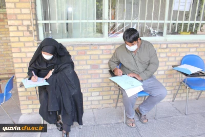 با رعایت پروتکل های بهداشتی و فاصله گذاری فیزیکی:

ثبت نام حضوری سری سوم مهارت آموزان استخدامی آموزش و پرورش