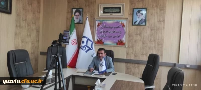 دکتر مشهدی در پخش زنده با موضوع از چه رسانه آموزشی در کلاس استفاده کنم:

رسانه جدا از پیامی که منتقل می کند، خودش یک پیام است.