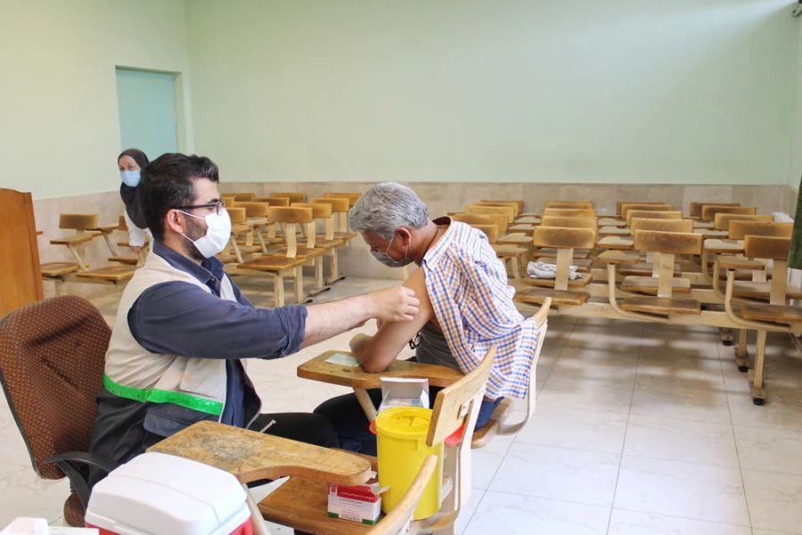 واکسیناسیون کارکنان و اعضای هیات علمی دانشگاه فرهنگیان استان قزوین 5