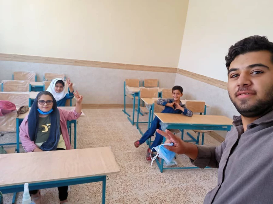 اعزام دانشجومعلمان داوطلب جهت تدریس به دانش آموزان در مناطق محروم به همت بسیج دانشجویی 5