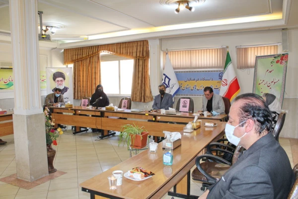 نشست اعضای هیات مدیره بنیاد خیرین حامی دانشگاه فرهنگیان استان قزوین برگزار شد. 2