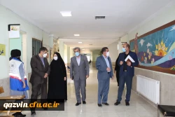 دانشجو معلمان امروز پویاتر و انقلابی تر در صحنه حضور دارند.  5