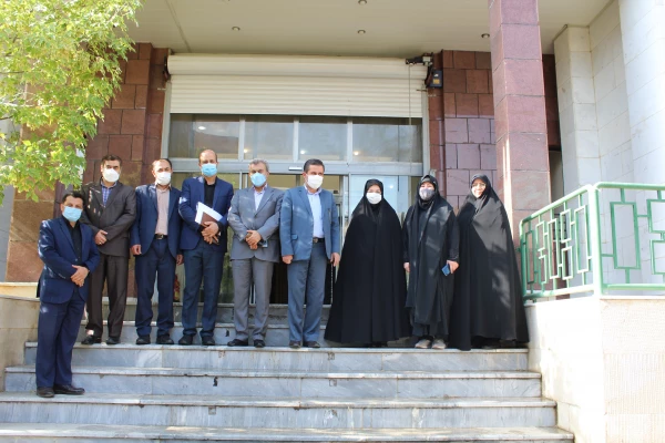 دانشجو معلمان امروز پویاتر و انقلابی تر در صحنه حضور دارند.  10