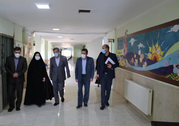 دانشجو معلمان امروز پویاتر و انقلابی تر در صحنه حضور دارند. 4