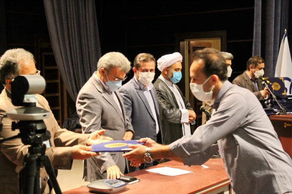 آیین گرامیداشت دانش آموختگی دانشجویان پردیس شهید رجایی به روایت تصویر 3