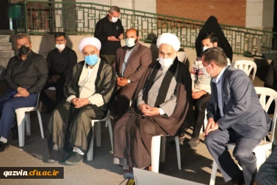 به میزبانی دانشگاه فرهنگیان استان قزوین:

هفتمین شب برپایی موکب عزاداری سالار شهیدان حضرت اباعبدالله الحسین (ع)