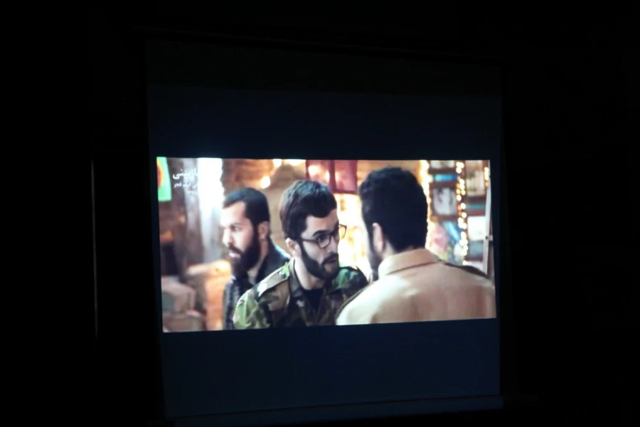 پخش و نقد فیلم "دیدن این فیلم جرم است" 3