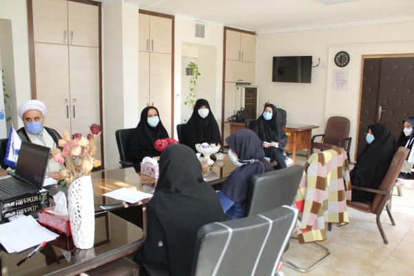 برگزاری جلسه بررسی چالش های حوزه بانوان شاغل و ارائه راهکار 5