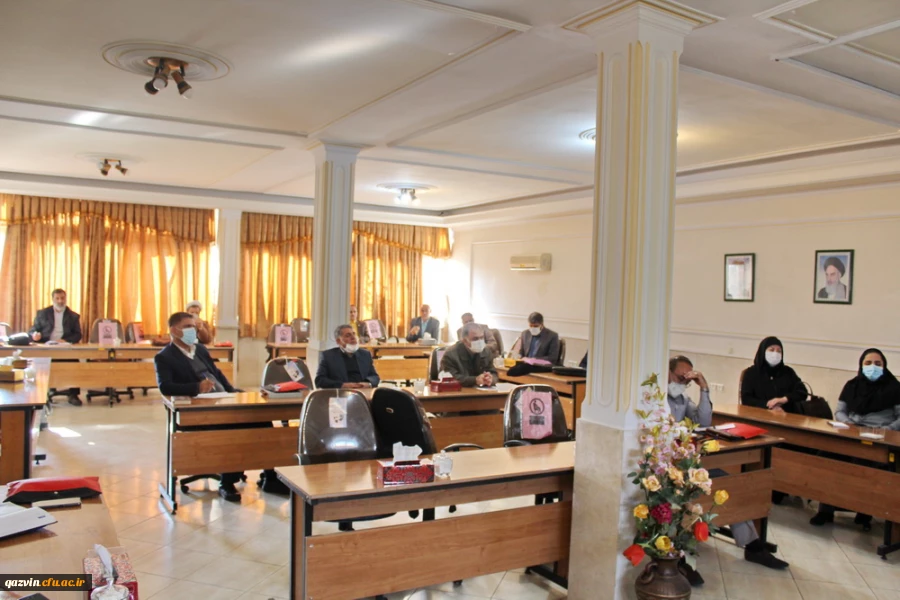 برگزاری کارگاه آشنایی با چگونگی تدوین کرسی های نظریه پردازی، نقد و مناظره  3