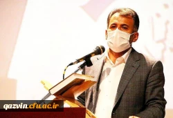 تفکر بسیجی عقلانی، حکیمانه، عمیق و برخاسته از دانش و آگاهی است. 2