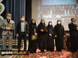 ورود افراد به وزارت آموزش و پرورش بدون دریافت گواهی صلاحیت حرفه ای ممنوع است. 4