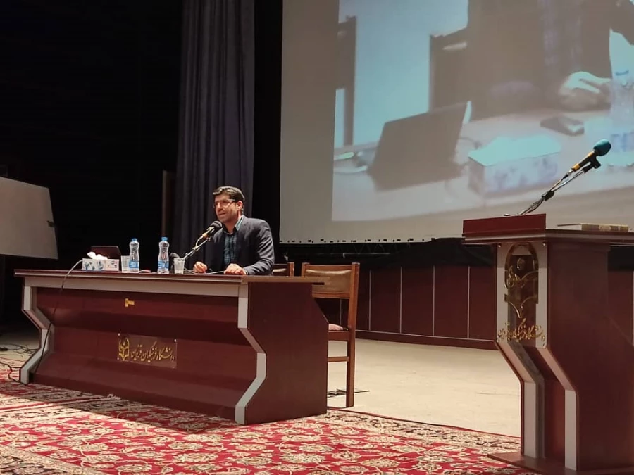 ورود افراد به وزارت آموزش و پرورش بدون دریافت گواهی صلاحیت حرفه ای ممنوع است. 10