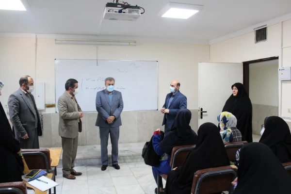 برگزاری سلسله جلسات سیری در نهج البلاغه ویژه دانشجومعلمان 5