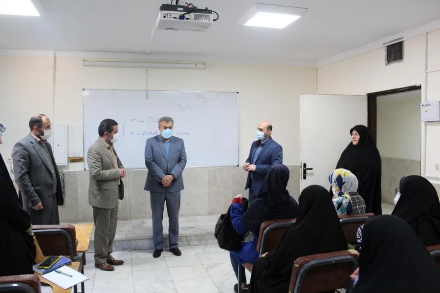 برگزاری سلسله جلسات سیری در نهج البلاغه ویژه دانشجومعلمان 5