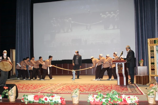 مراسم روز دانشجو برگزار گردید. 12